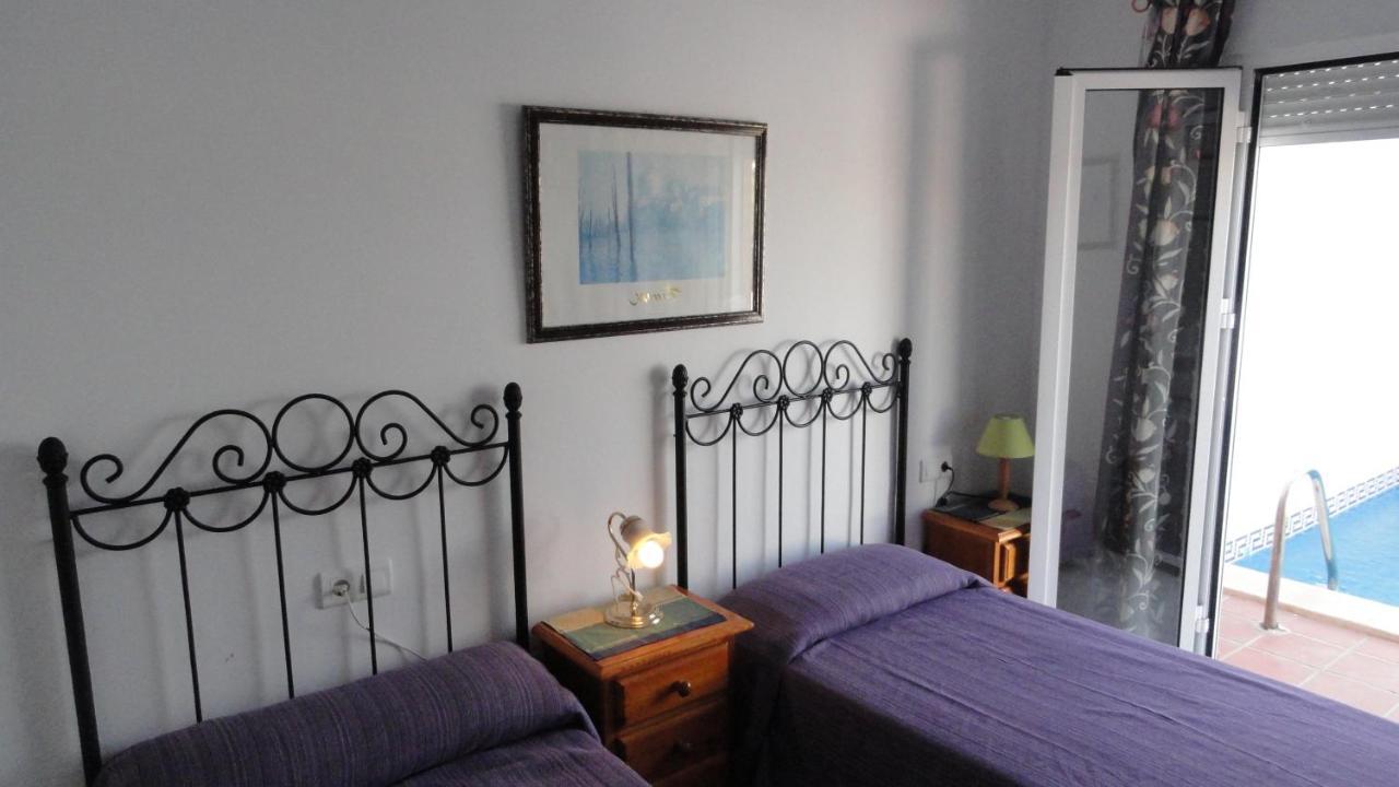 Spacious Family Villa Aljamar 8A 네르하 외부 사진