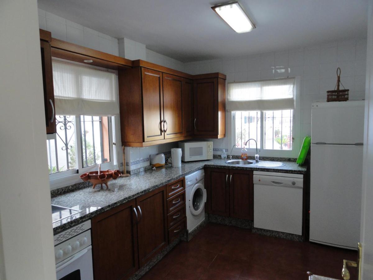 Spacious Family Villa Aljamar 8A 네르하 외부 사진
