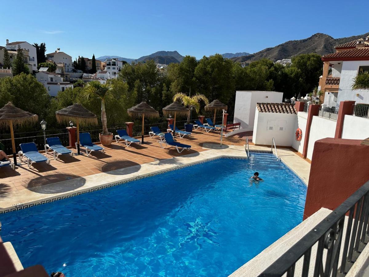Spacious Family Villa Aljamar 8A 네르하 외부 사진