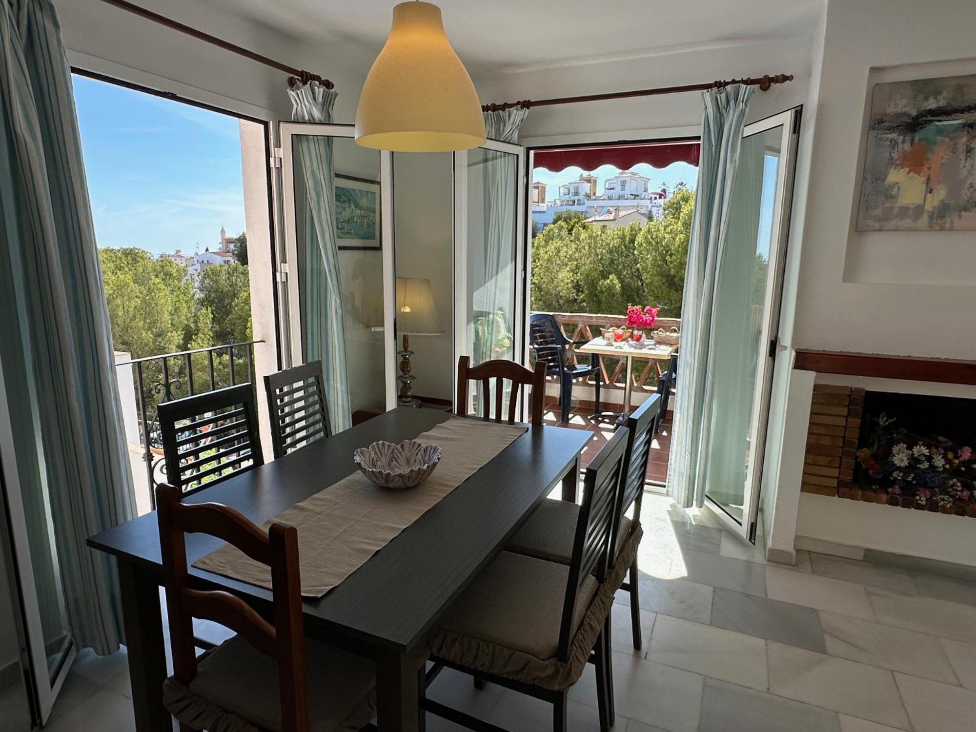 Spacious Family Villa Aljamar 8A 네르하 외부 사진