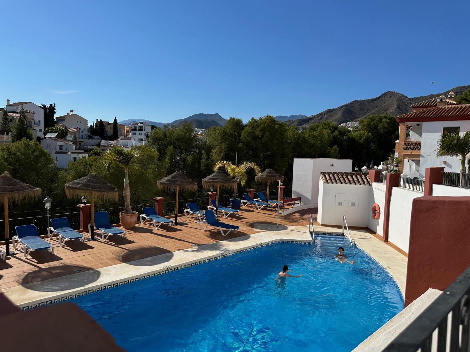 Spacious Family Villa Aljamar 8A 네르하 외부 사진
