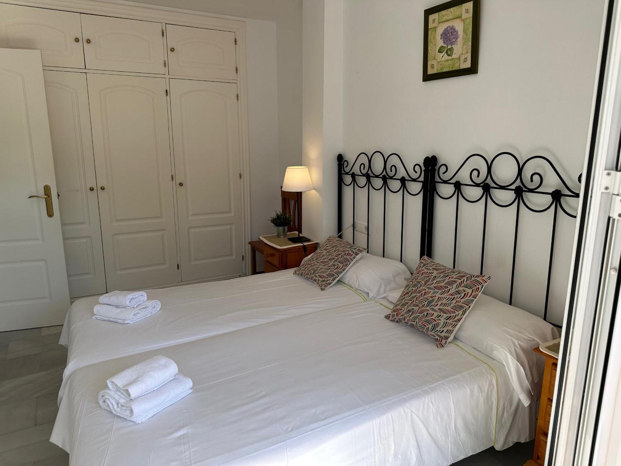 Spacious Family Villa Aljamar 8A 네르하 외부 사진