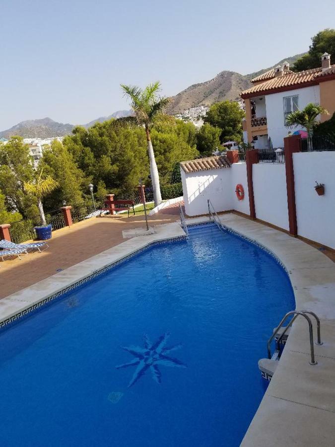 Spacious Family Villa Aljamar 8A 네르하 외부 사진